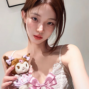 陳**